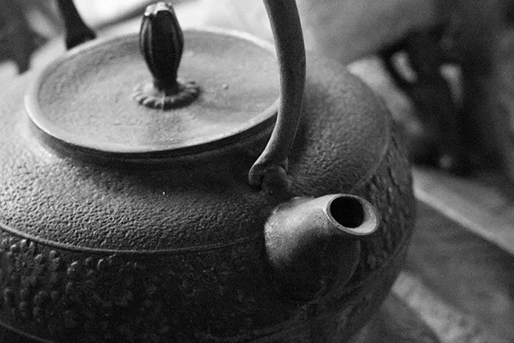 how to use tea kettle